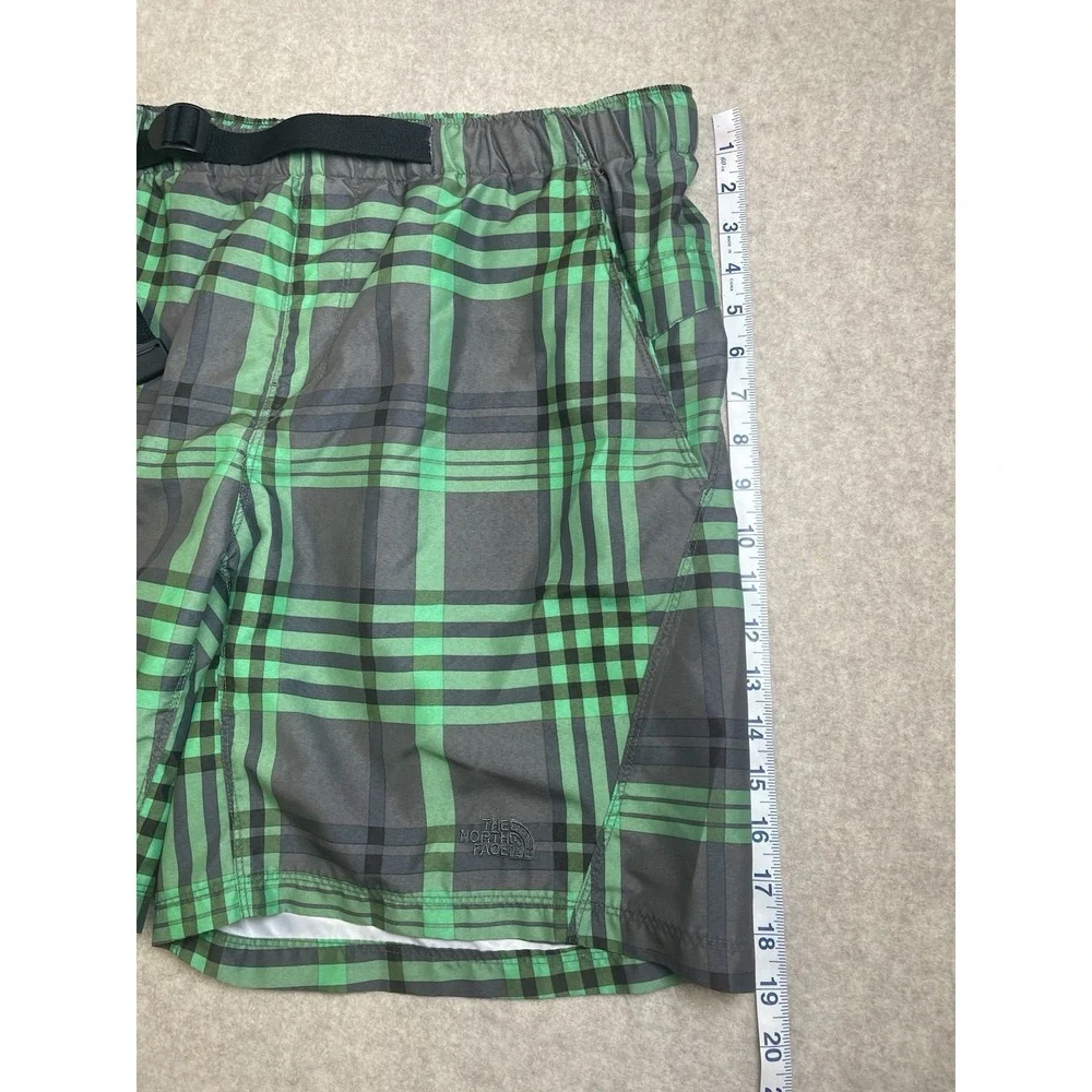 THE North Face Shorts Mens Size LG Plaid Green Swim Suit Trunks Belt and Pockets